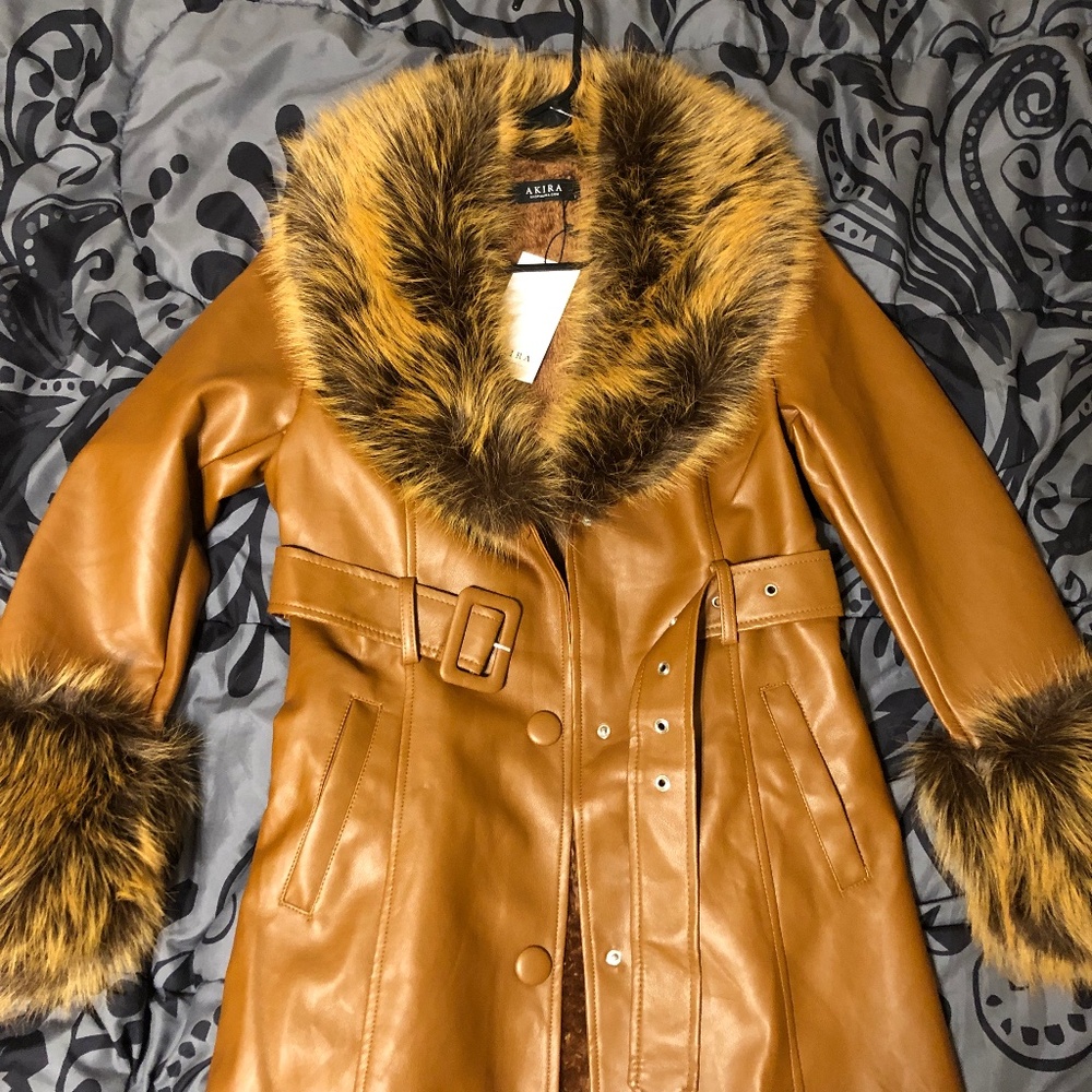 KAYA FUR LINED TRENCH IN TAN - M